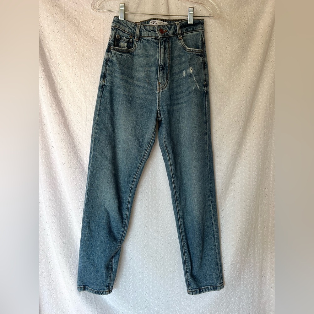 Zara High rise straight leg mid wash jeans size 2